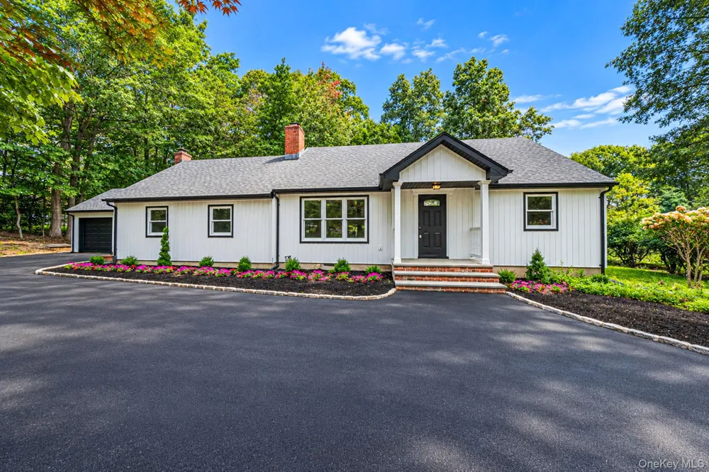 15 Sands Lane Port Jefferson Village, NY 11777