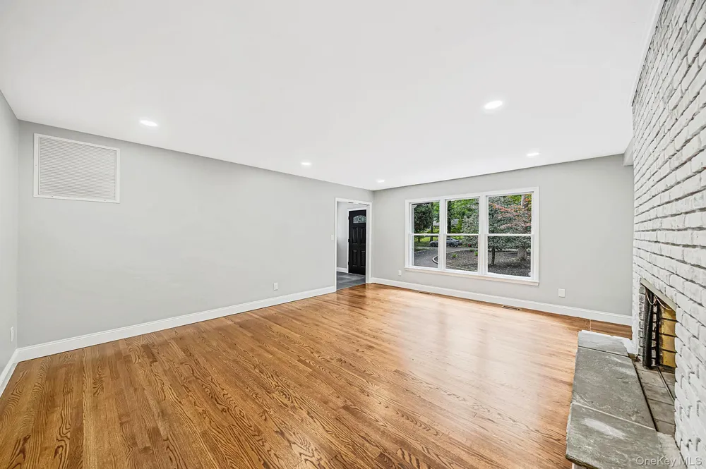 15 Sands Lane Port Jefferson Village, NY 11777