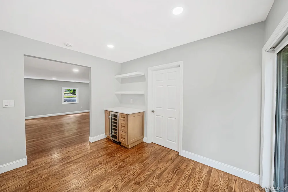 15 Sands Lane Port Jefferson Village, NY 11777