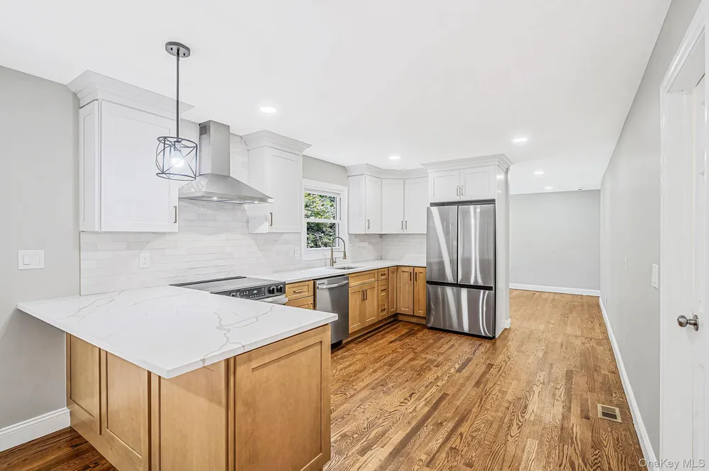 15 Sands Lane Port Jefferson Village, NY 11777
