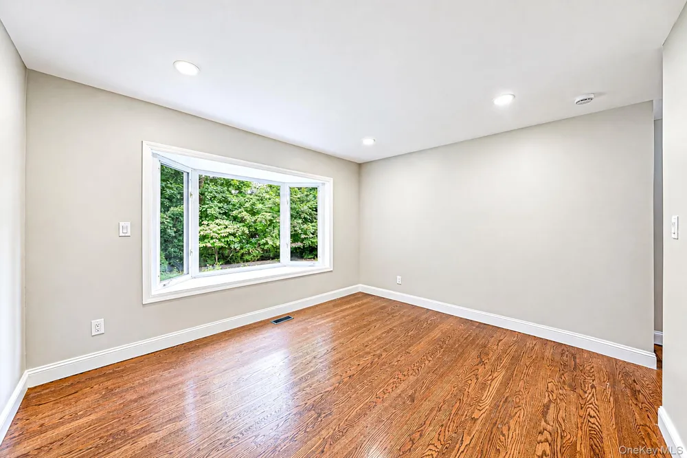 15 Sands Lane Port Jefferson Village, NY 11777