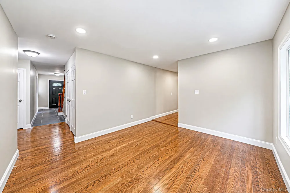 15 Sands Lane Port Jefferson Village, NY 11777
