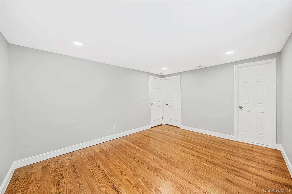 15 Sands Lane Port Jefferson Village, NY 11777