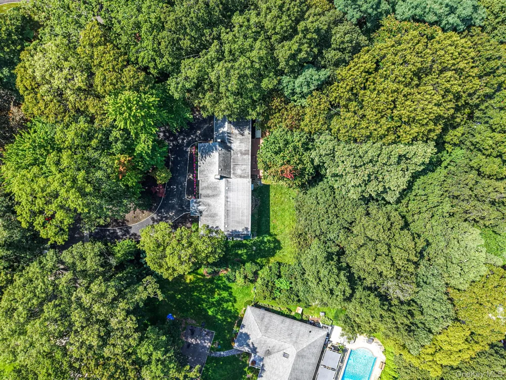 15 Sands Lane Port Jefferson Village, NY 11777