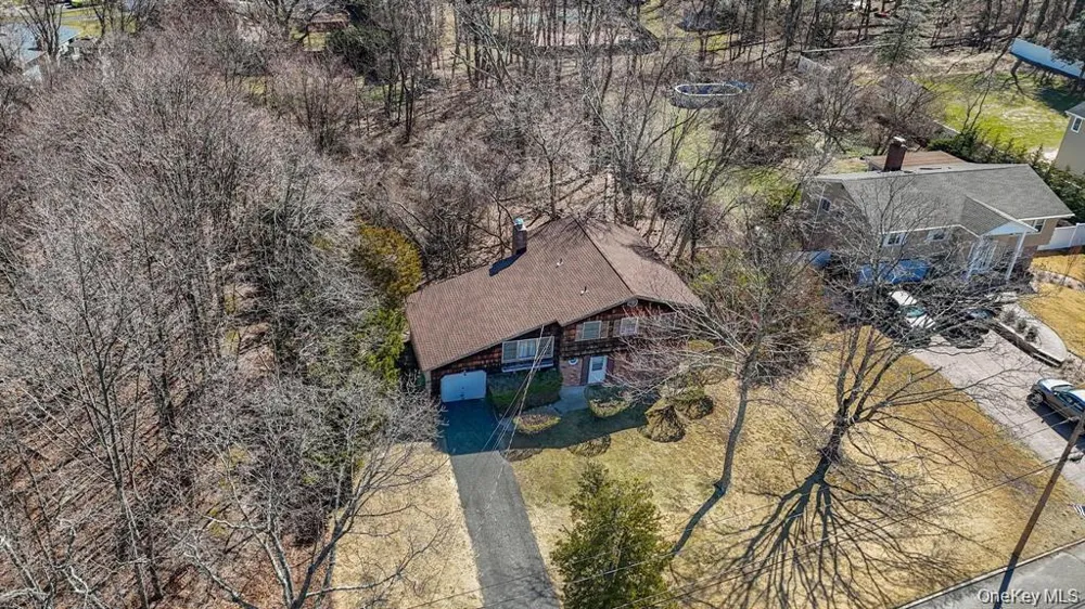 43 Village Lane Hauppauge, NY 11788