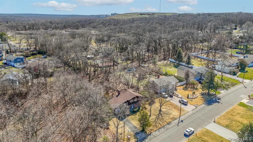 43 Village Lane Hauppauge, NY 11788