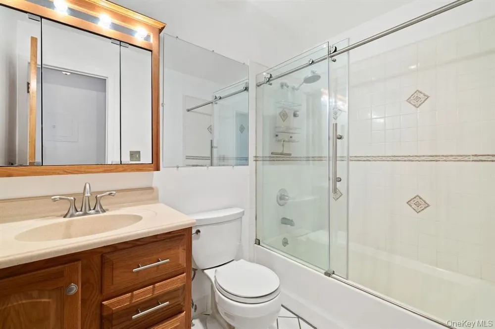 167 Sierra Vista Lane Valley Cottage, NY 10989