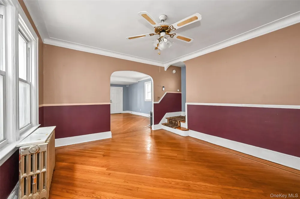89-18 220th Street Queens Village, NY 11427
