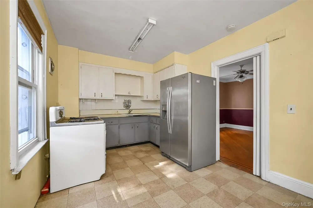 89-18 220th Street Queens Village, NY 11427