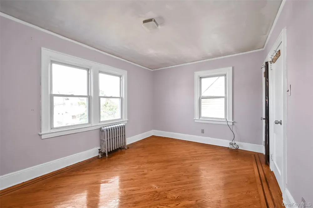 89-18 220th Street Queens Village, NY 11427