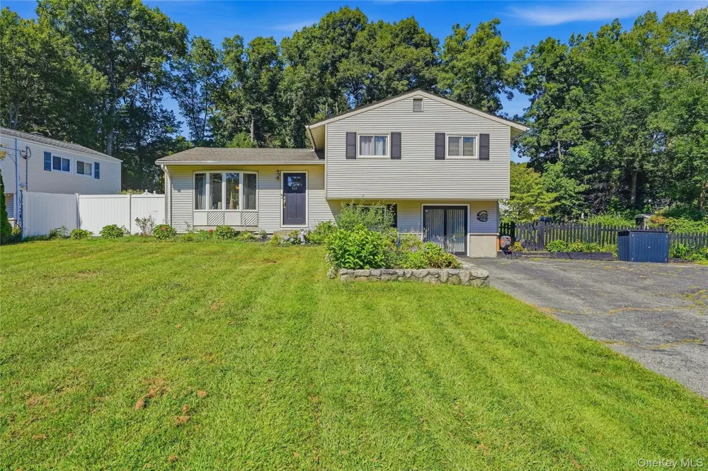 535 Westbrook Drive Cortlandt Manor, NY 10567