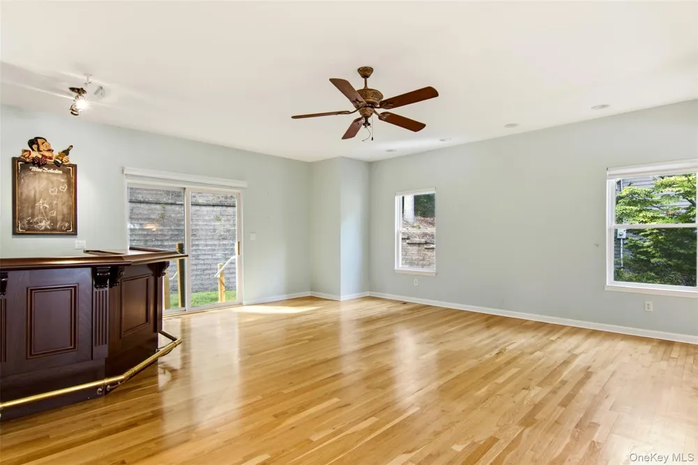 23 Beach Plum Drive Centerport, NY 11721