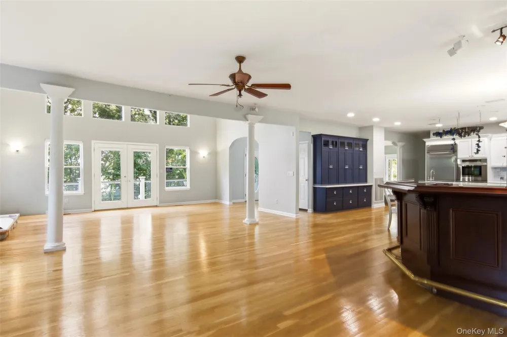 23 Beach Plum Drive Centerport, NY 11721