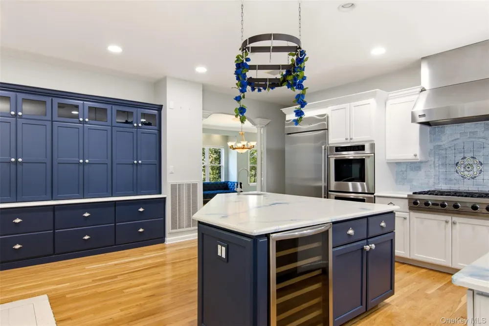 23 Beach Plum Drive Centerport, NY 11721