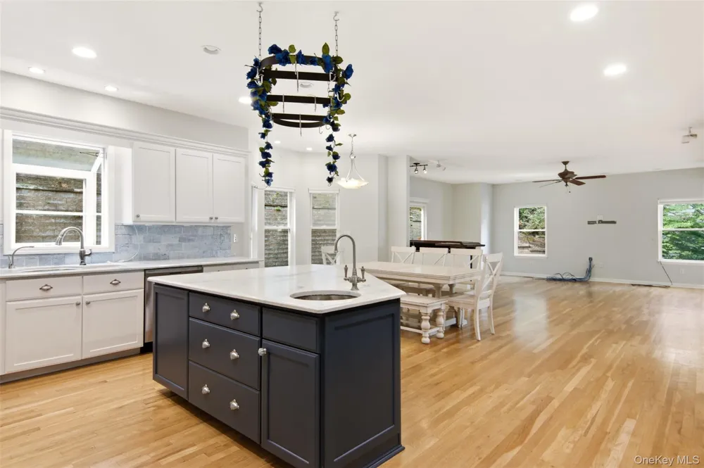23 Beach Plum Drive Centerport, NY 11721