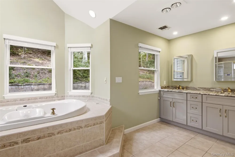 23 Beach Plum Drive Centerport, NY 11721