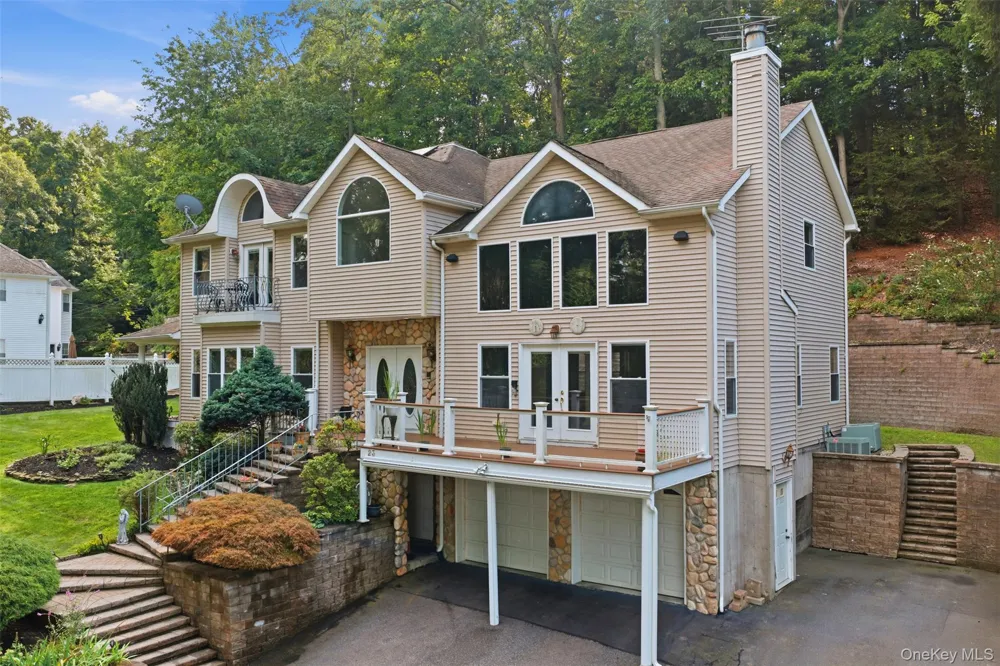 23 Beach Plum Drive Centerport, NY 11721