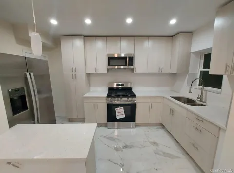141-66 73rd Terrace