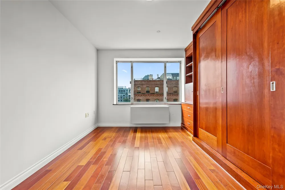 30-85 Vernon Boulevard #6E Astoria, NY 11102