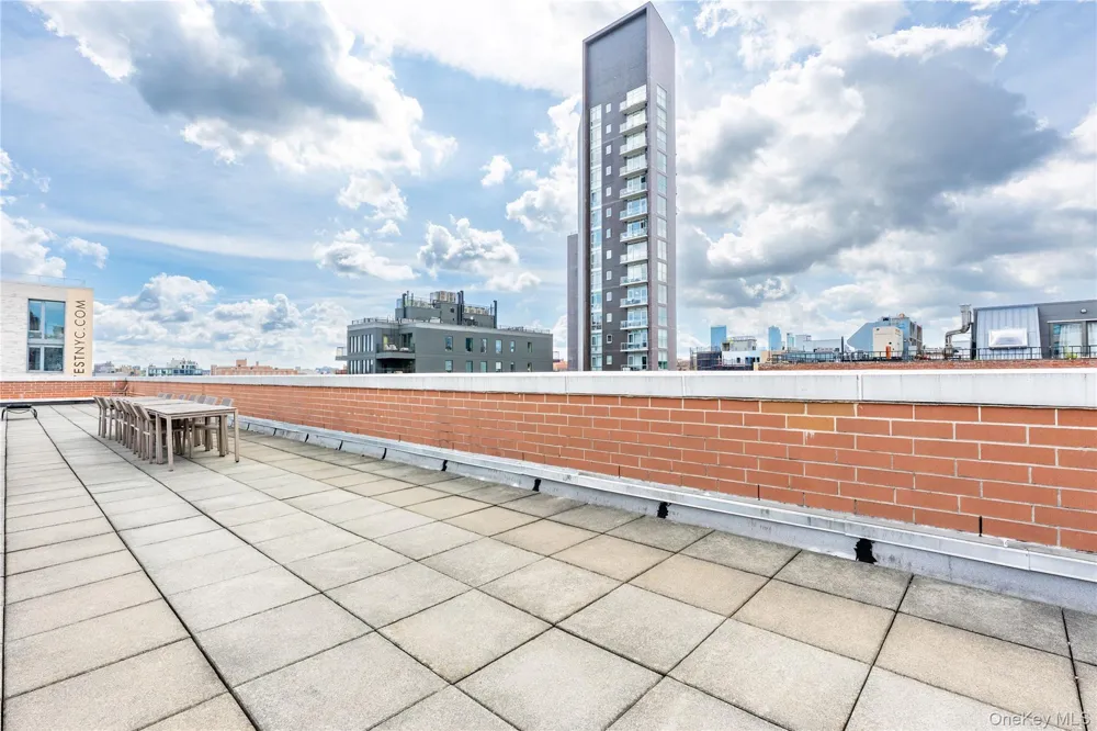 30-85 Vernon Boulevard #6E Astoria, NY 11102