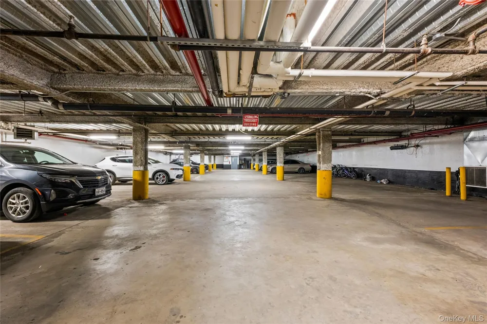 30-85 Vernon Boulevard #6E Astoria, NY 11102