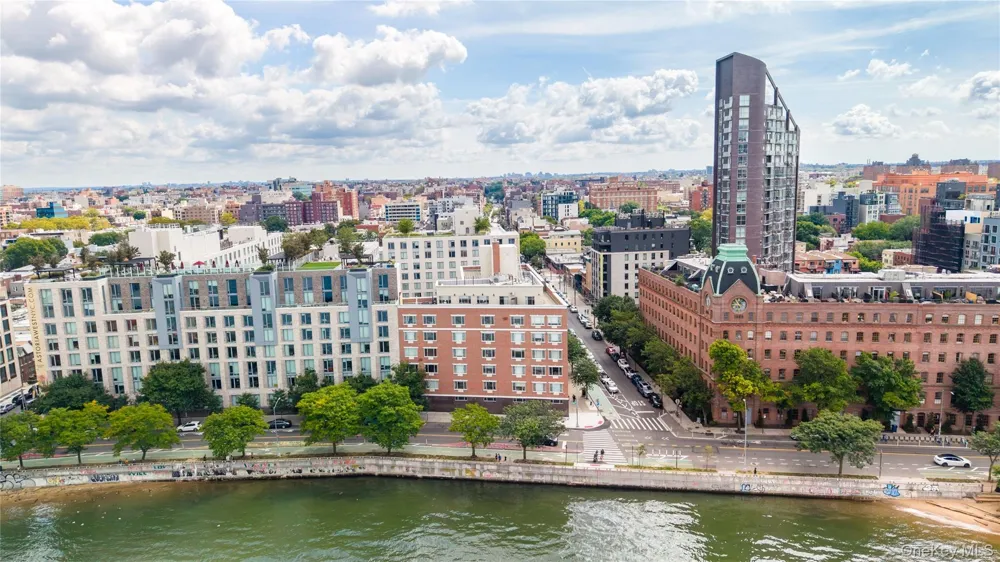 30-85 Vernon Boulevard #6E Astoria, NY 11102