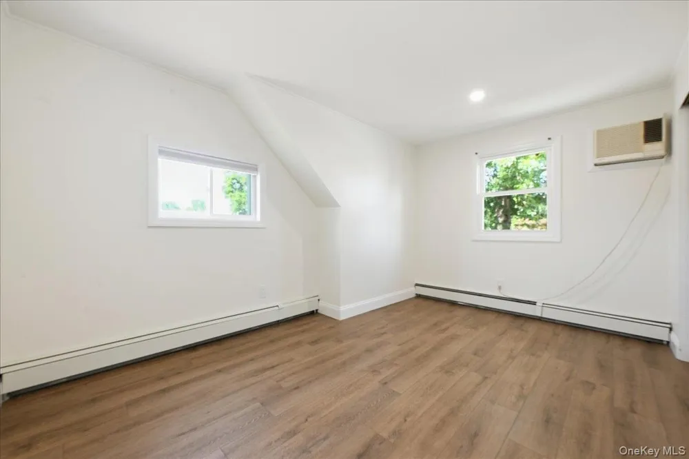 6 Stonecutter Road Levittown, NY 11756