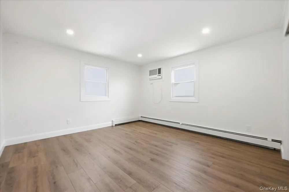 6 Stonecutter Road Levittown, NY 11756