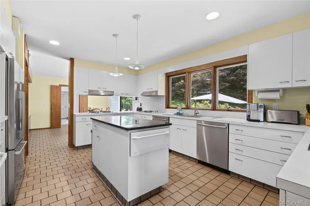 25 Charles Road Bedford Corners, NY 10549