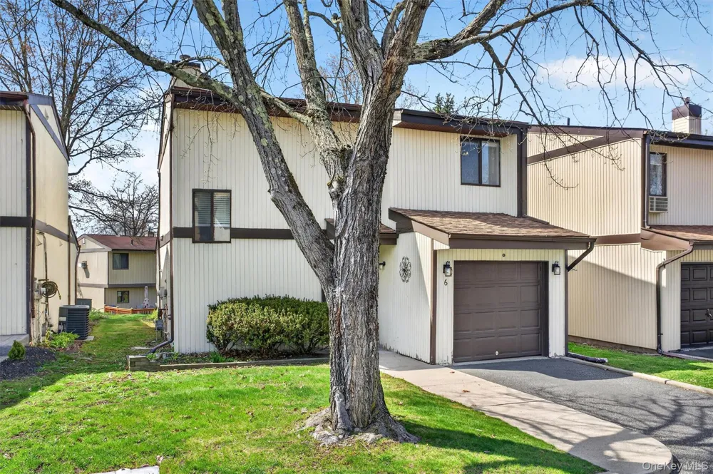 6 Charlotte Mews Middletown, NY 10940