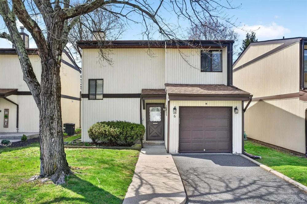 6 Charlotte Mews Middletown, NY 10940