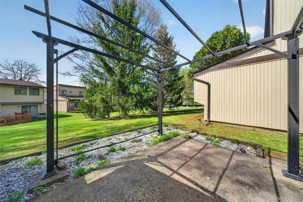 6 Charlotte Mews Middletown, NY 10940