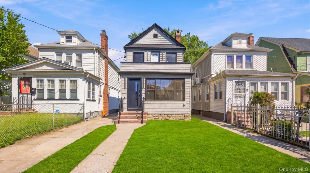 105-19 189th Street Hollis, NY 11412