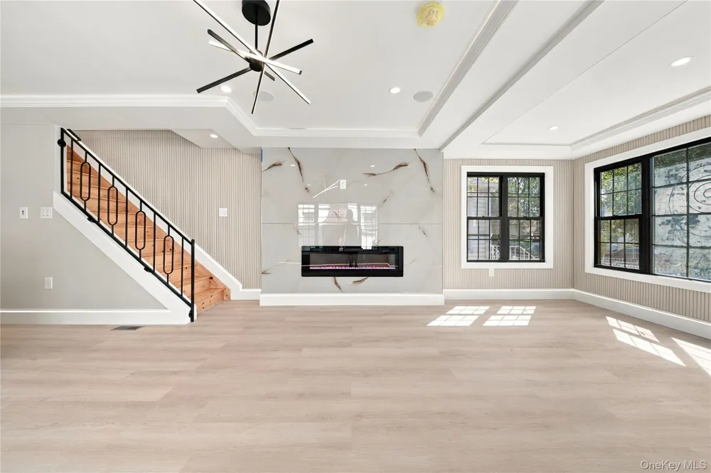105-19 189th Street Hollis, NY 11412