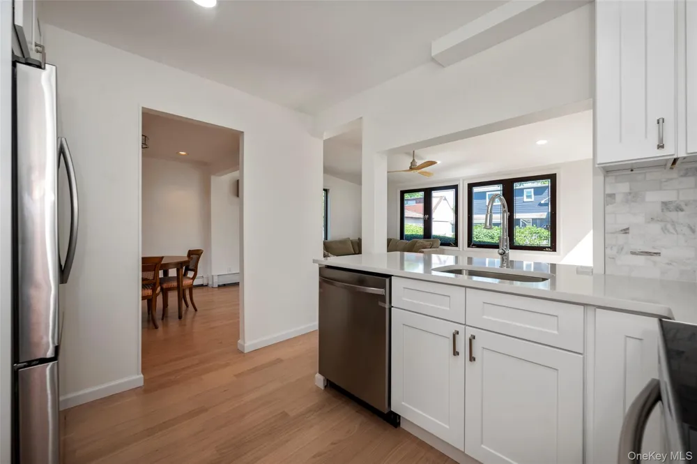 190 W Waukena Avenue Oceanside, NY 11572
