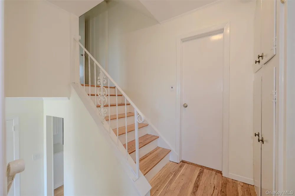 190 W Waukena Avenue Oceanside, NY 11572