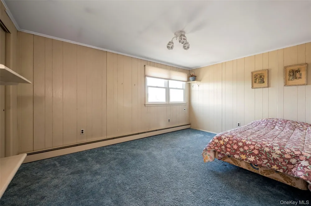 190 W Waukena Avenue Oceanside, NY 11572