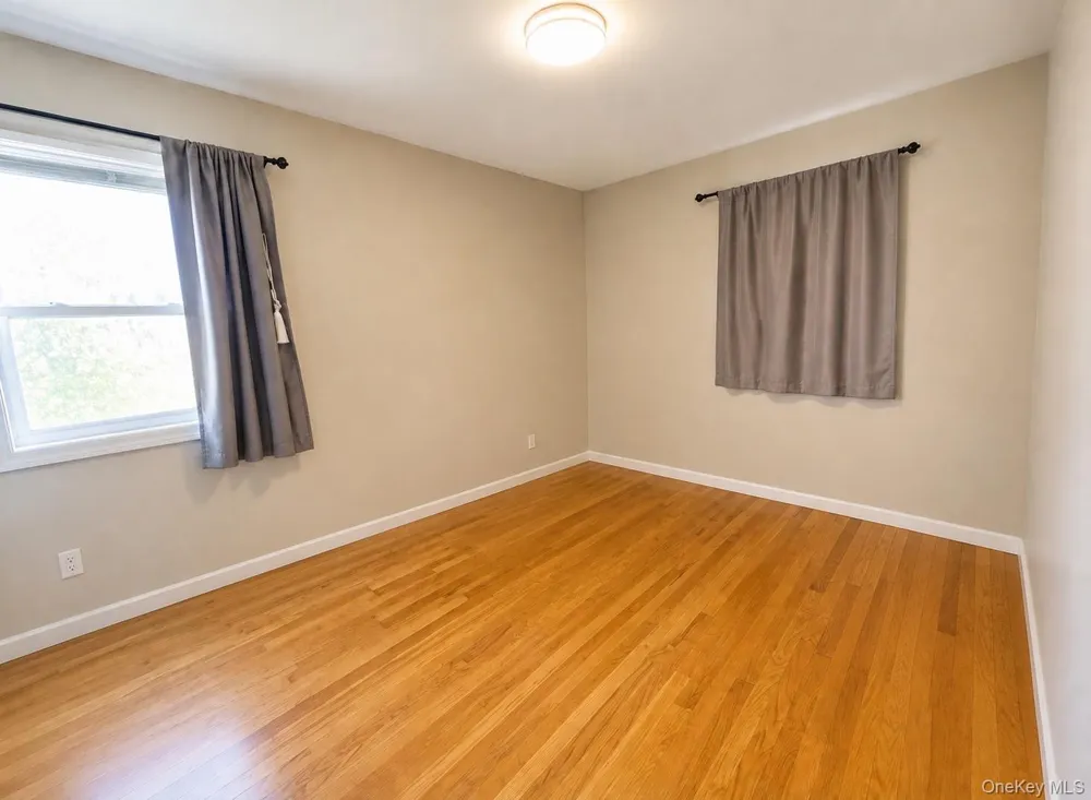 83 Heitz Place Hicksville, NY 11801