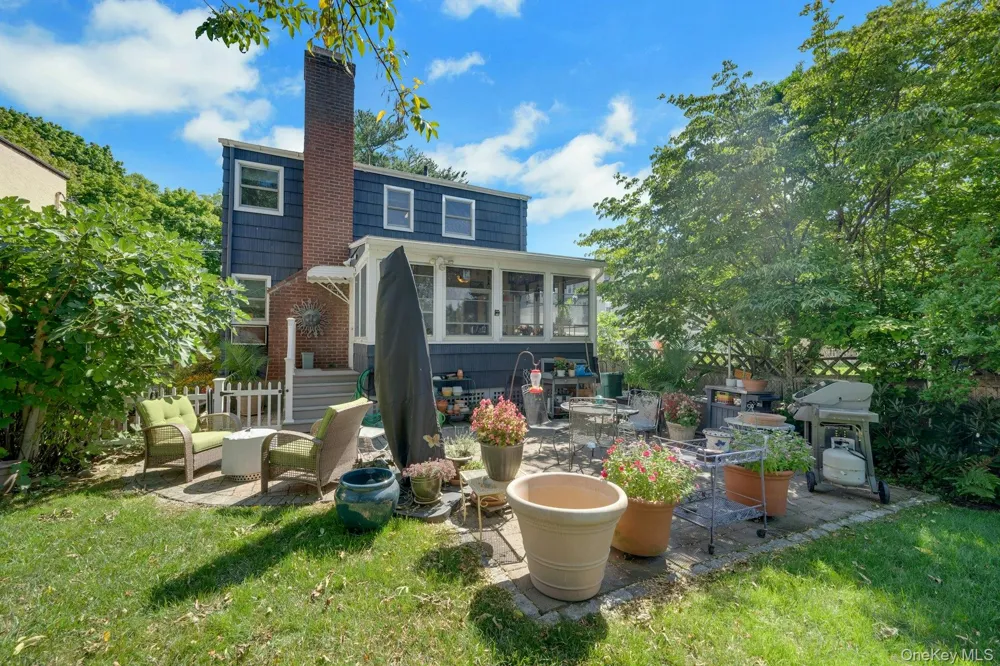 39 Saint Joseph Street New Rochelle, NY 10805
