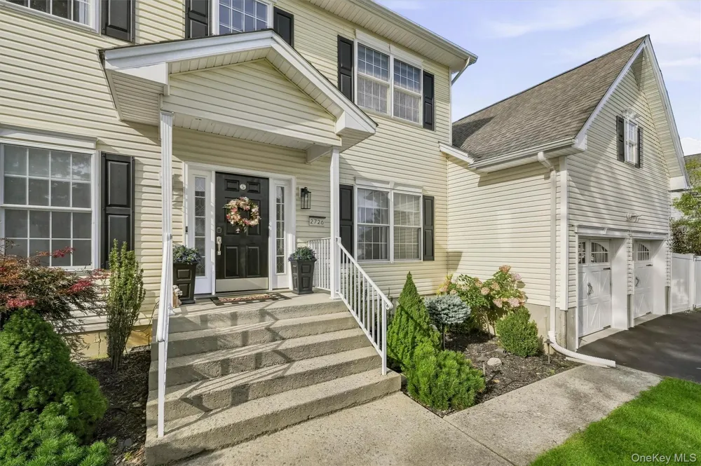 2726 Colonial Drive New Windsor, NY 12553