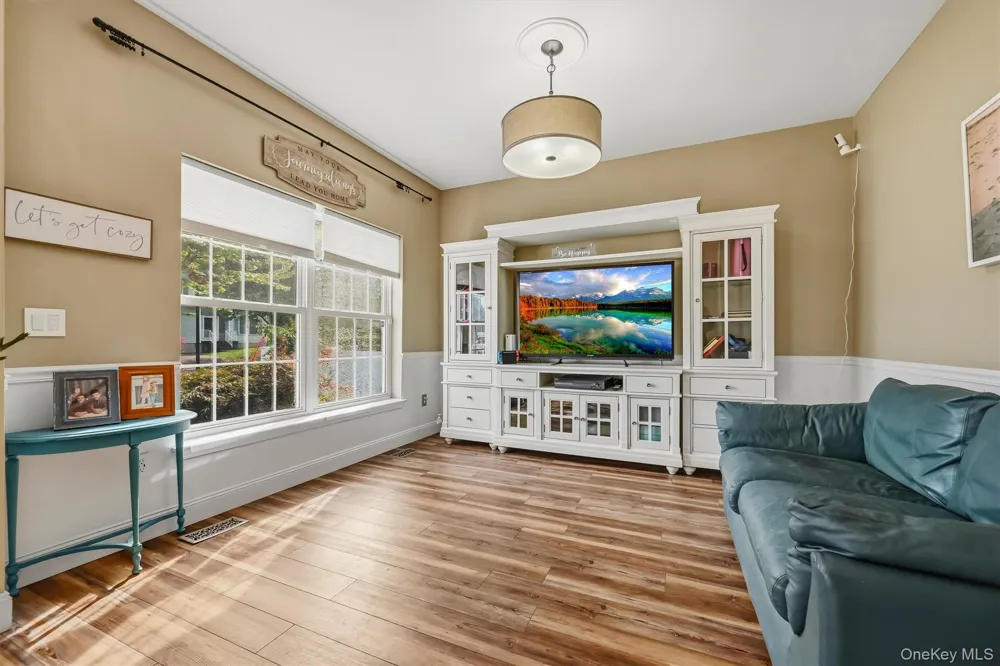 2726 Colonial Drive New Windsor, NY 12553