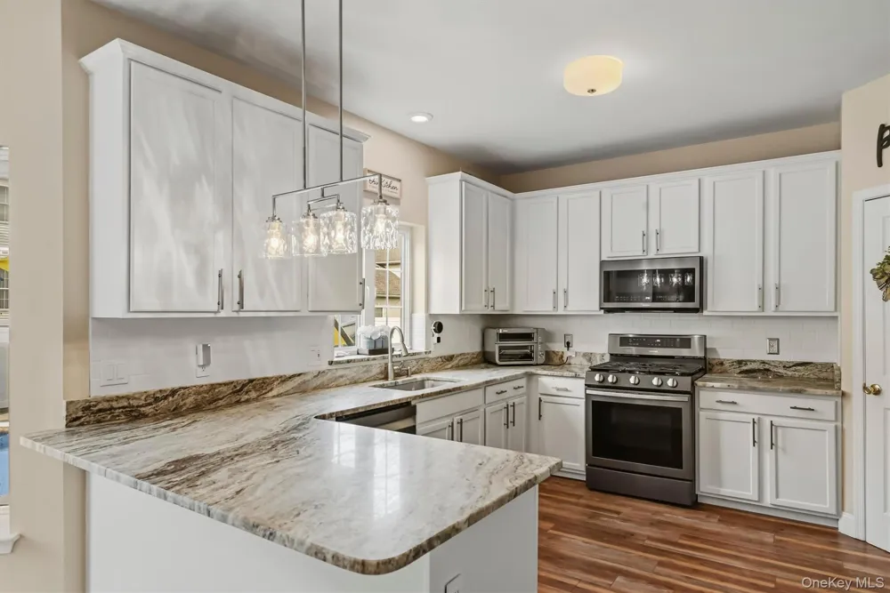 2726 Colonial Drive New Windsor, NY 12553