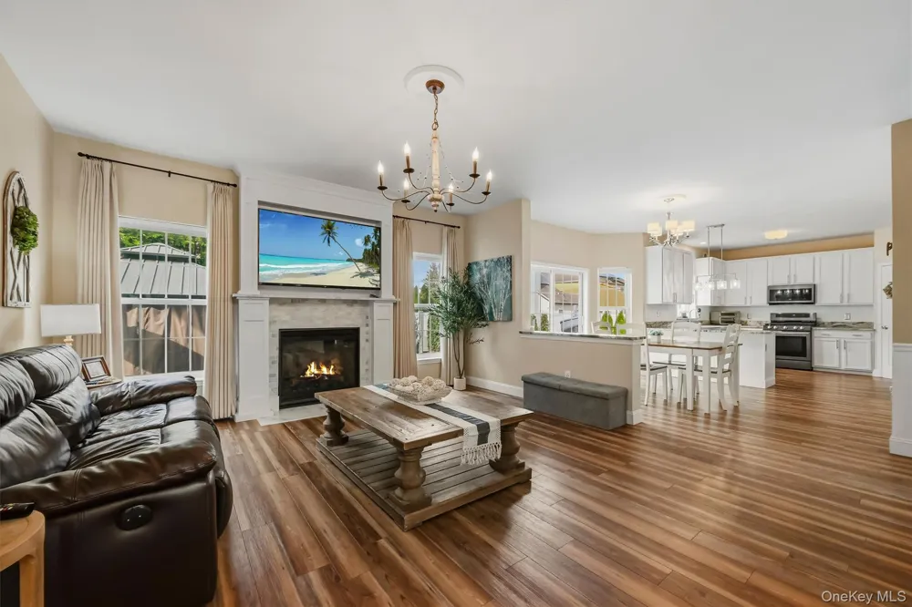 2726 Colonial Drive New Windsor, NY 12553