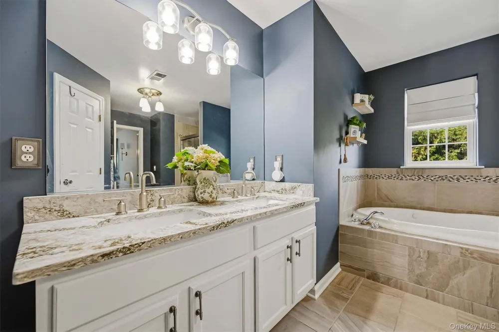 2726 Colonial Drive New Windsor, NY 12553
