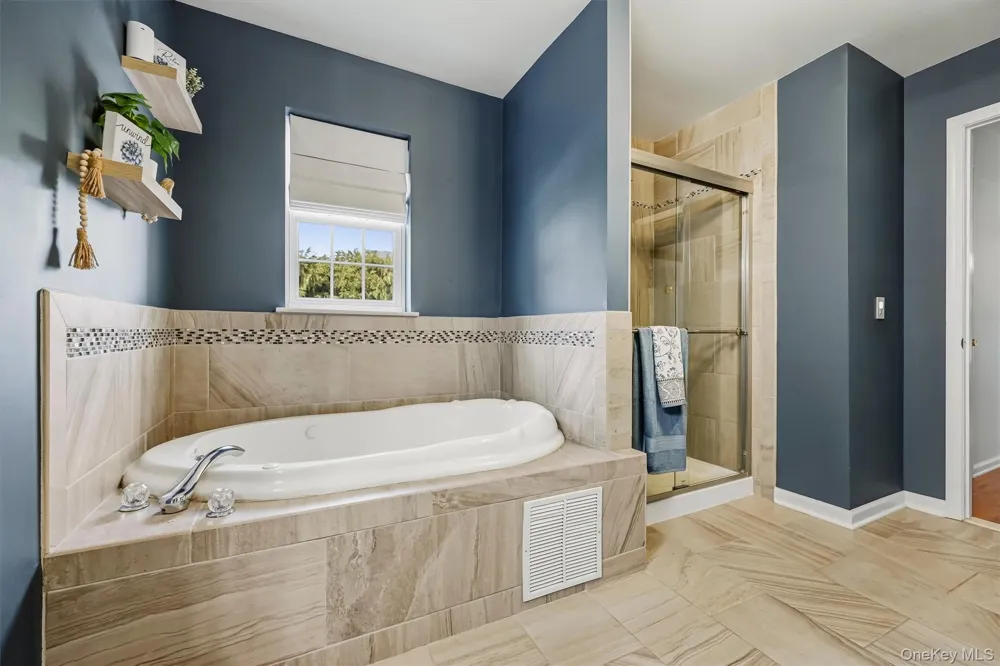 2726 Colonial Drive New Windsor, NY 12553
