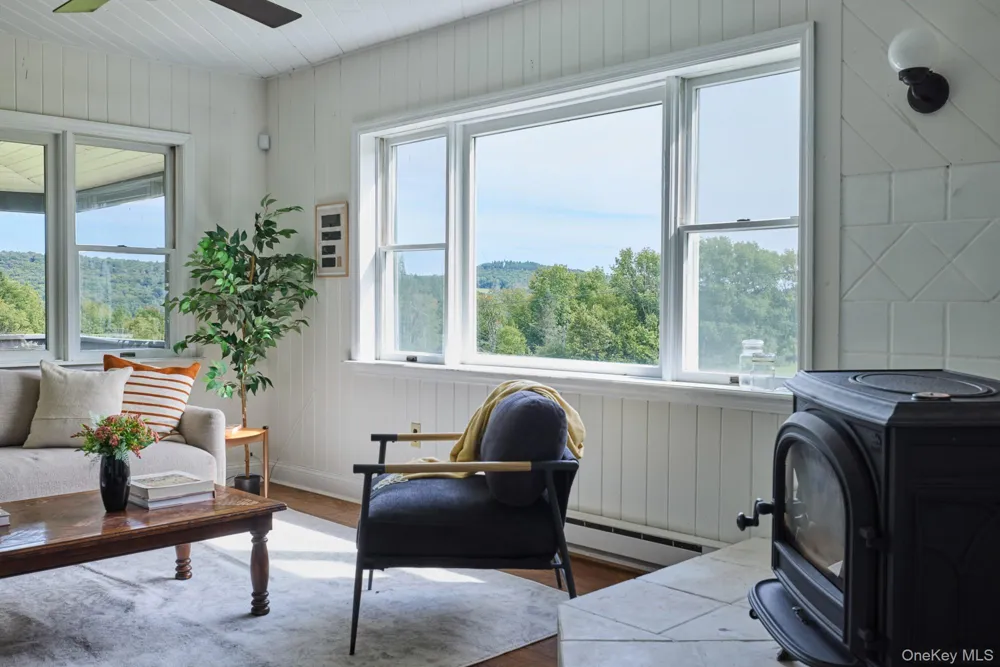 197 Weiss Road Roscoe, NY 12776