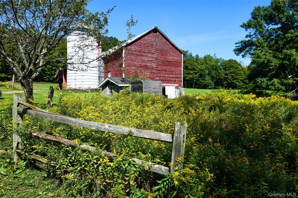197 Weiss Road Roscoe, NY 12776