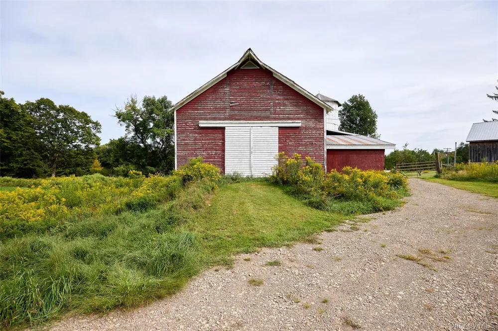 197 Weiss Road Roscoe, NY 12776