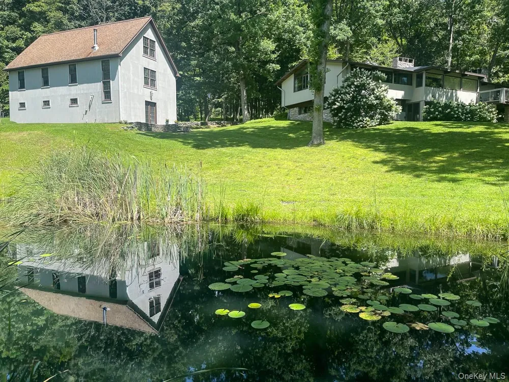 81-85 Fraleigh Hill Road Millbrook, NY 12545
