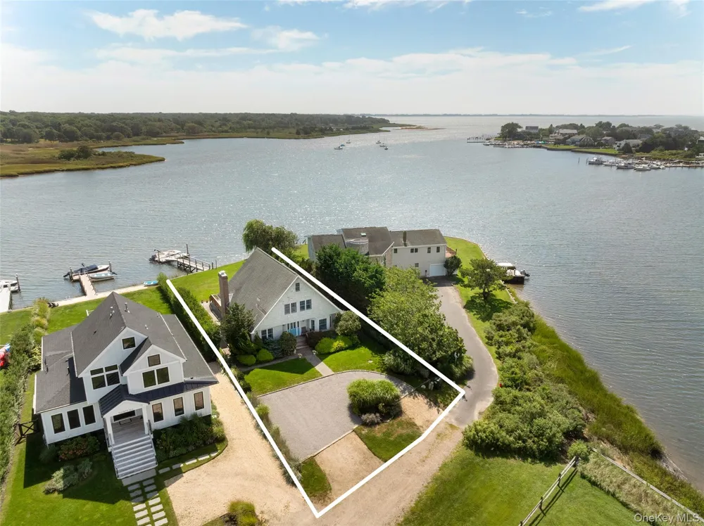 38 Old Fort Lane Southampton, NY 11968